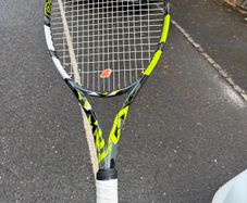 Babalot Pure Aero brand new! And brand new babalot xhale strings