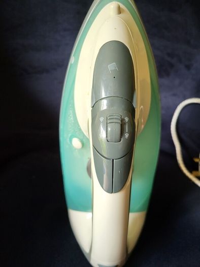Steam iron