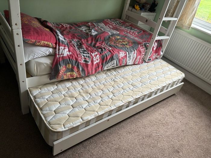 Bunk Bed with sleeper