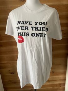 Have you ever tired this one t shirt pop merchandise inspired by song Juno by Sabrina Carpenter size M new