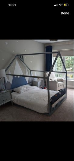 Double floor bed