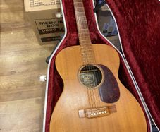 Martin OOOX1 acoustic guitar with hard case