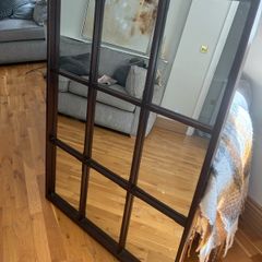 Retro Mirror.