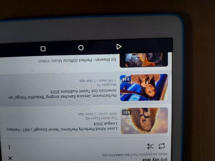 EIR 10.1 inch Tablet, Model 8079,  Android 5.0.1, 16GB with a dozen childrens films on it, Great for browsing & youtube