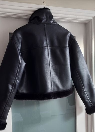 H&M Black faux leather & fur cropped biker jacket Sz M (Fit 12-14UK) Rrp 89.99