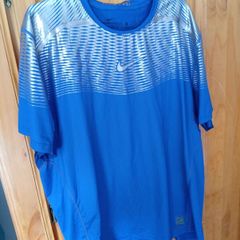 Nike running t shirt XXL