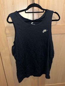 Black tank top Nike size large