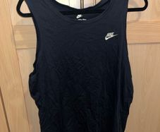 Black tank top Nike size large