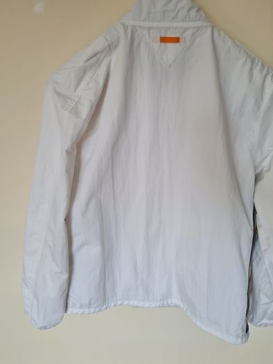 Hilfiger sport windbreaker Size xl Pit to pit 24" white nylon In excellent condition