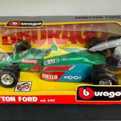 Burago Cod 6102 Die-cast 1:24 Scale Benetton Ford Racing Car