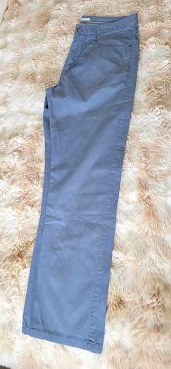 Calvin Klein chinos - 100% cotton size 31"W 30"L