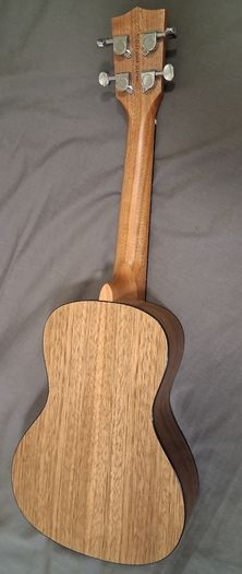 Kala KA-PWC Walnut Concert Ukulele