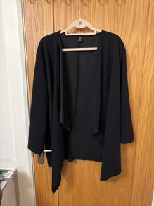 Women waterfall blazer size 20/22/24