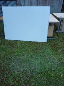 Magnetic white board