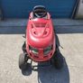 Castle garden ride on Lawnmower Image 3