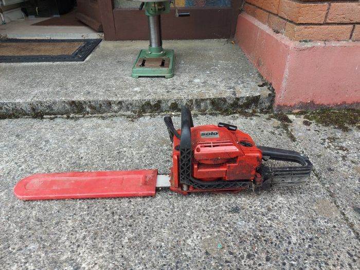 SOLO Motorsage 110db Petrol chainsaw in very good condition, not tested