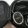 Apple ipod 7gen bundle, docking station and headphones Image 6