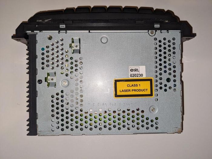 Car stereo from Chrysler PT Cruiser or Grand Voyager