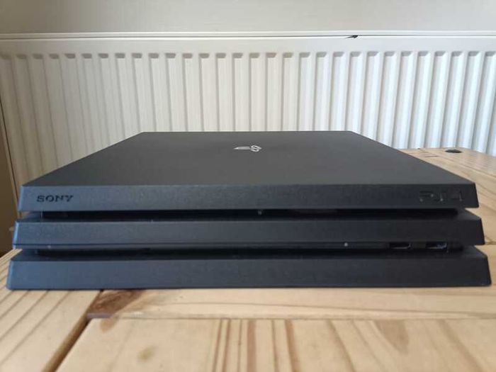 PlayStation 4 Pro 1tb