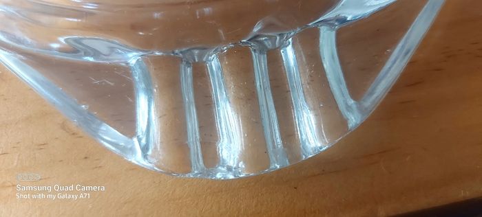 B + I motorway car ferry service to and from Ireland ,glass ashtray,,a slight little chip ,underneath one edge ,,very small,see pictures for condition,,price includes post to anywhere in ireland,,thank you, take as is