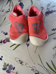 Adidas children's sandals size 5.5uk