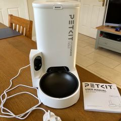 Automatic Cat Feeder with camera & app