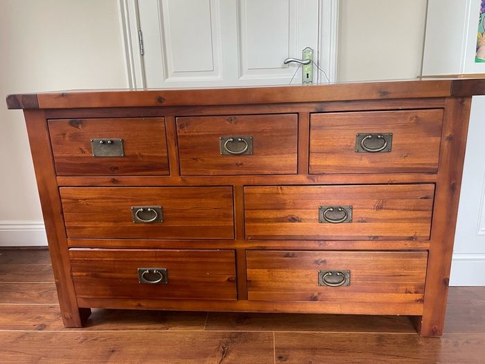 sideboard