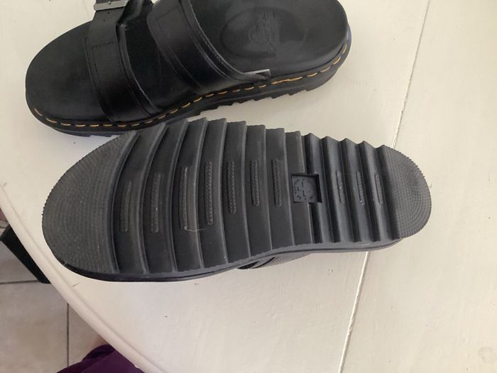 Dr martens size 9