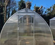 Arrow polycarbonate greenhouses
