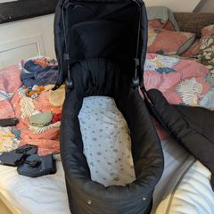 mountain buggy duet plus carrycot