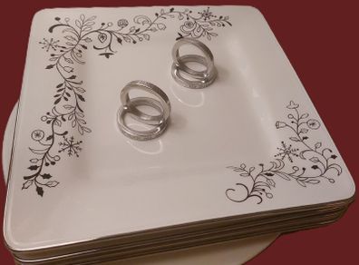 4 x Laurie Gates Xmas Plates & Macy's Pewter Napkin Rings x 4