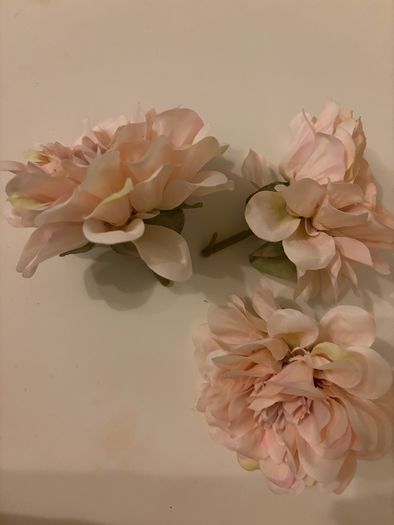 Artificial flowers