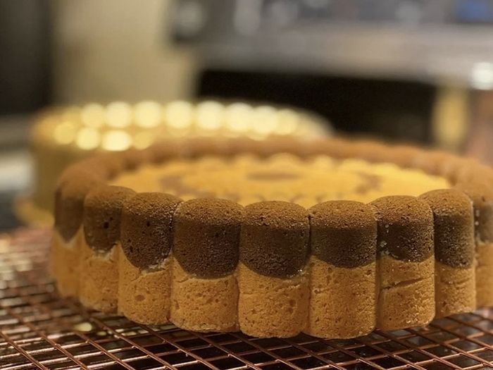 Charlotte cake, 25 cm diameter corrugated baking tin