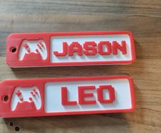 Personalised Gamer Keyring Custom Name Gaming Keychain Large Gamer Gift Custom Colour Keyring Personalised Name Tag Gaming Accessories Boys Girls Kids Teen Gamer Present Birthday Gift Backpack School Bag Tag Video Game Controller Style Customised Keychain