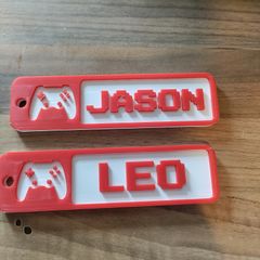 Personalised Gamer Keyring Custom Name Gaming Keychain Large Gamer Gift Custom Colour Keyring Personalised Name Tag Gaming Accessories Boys Girls Kids Teen Gamer Present Birthday Gift Backpack School Bag Tag Video Game Controller Style Customised Keychain