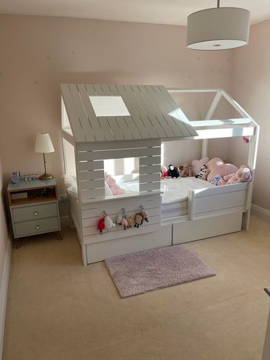 Kids house Bed