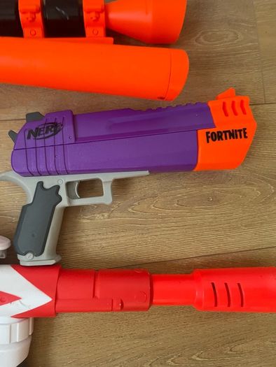 Bundle of Fortnite and Roblox nerf guns