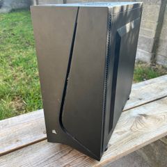 Corsair Carbide SPEC-05 Mid tower case