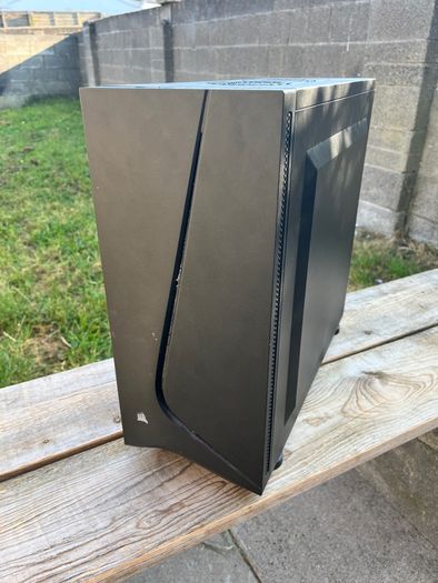 Corsair Carbide SPEC-05 Mid tower case