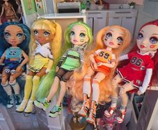 Rainbow High Cheerleaders set