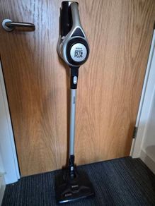 Cordless HEPA filter vacuum (Beldray Airgility PetPlus) with attachments, charger and extra filter