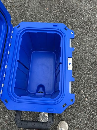 Kings 50 L cooler box