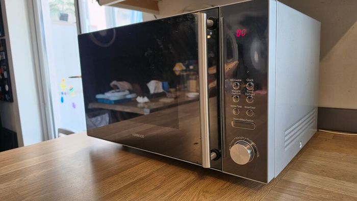 Kitchen and appliances
