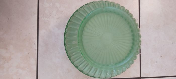 Vintage Green Glass Decorative Bowl