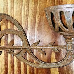 Victorian period wall sconce
