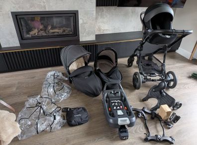 Egg 2 All Black Travel System & Tandem Bundle (With Extras & ISOFIX)