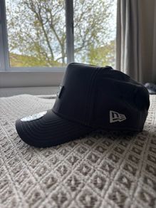 New Era NE Heat Reactive A-Frame Trucker Cap Grey