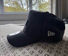 New Era NE Heat Reactive A-Frame Trucker Cap Grey