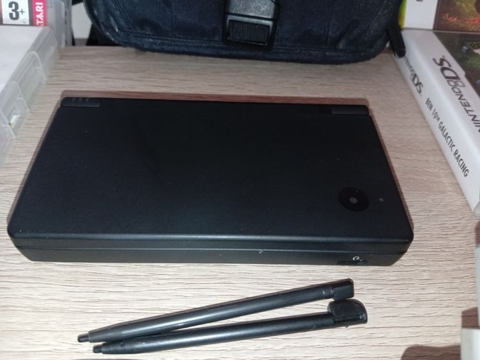 Nintendo Dsi In Black With Official Case And Ten Games Excellent Condition