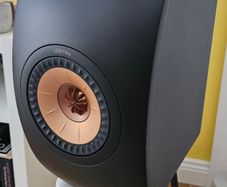 Kef LS50 Meta speakers